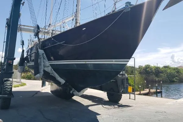 Slide: The Image of Custom Mayflower 48 1984 - 11