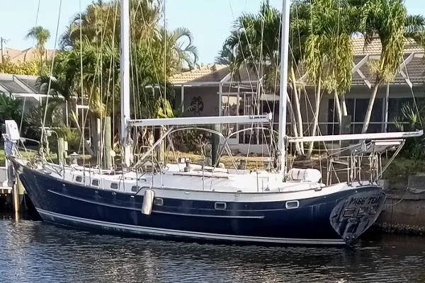 Slide: The Image of Custom Mayflower 48 1984 - 2