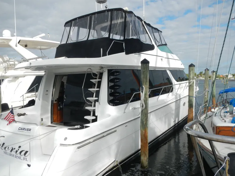 Slide: The Image of Carver Yachts 570 Voyager Pilothouse 2001 - 1