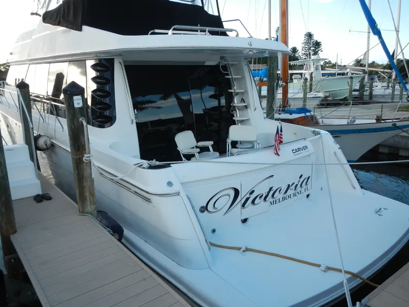 Slide: The Image of Carver Yachts 570 Voyager Pilothouse 2001 - 2