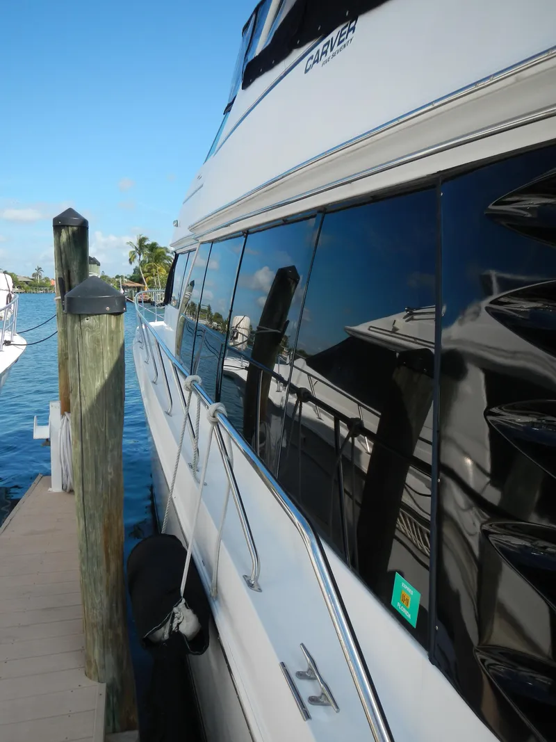 Slide: The Image of Carver Yachts 570 Voyager Pilothouse 2001 - 9