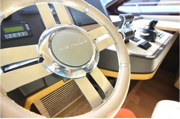 Slide: The Image of Azimut Flybridge 2015 - 4