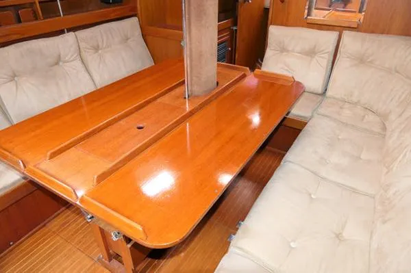 Slide: The Image of Nautor Swan 391 1984 - 7