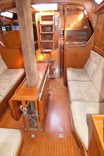 Slide: The Image of Nautor Swan 391 1984 - 9