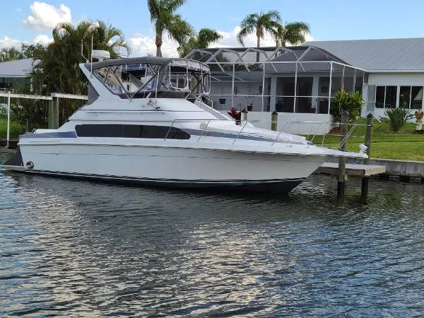 Slide: The Image of Carver Yachts 380 Santego 2001 - 2