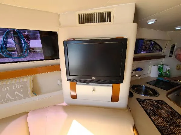 Slide: The Image of Carver Yachts 380 Santego 2001 - 5