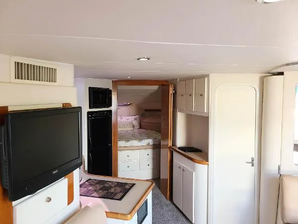 Slide: The Image of Carver Yachts 380 Santego 2001 - 6