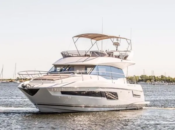 Slide: The Image of Prestige 460 Flybridge 2020 - 5