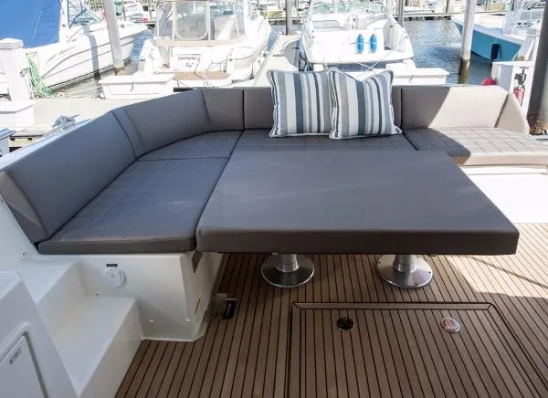 Slide: The Image of Prestige 460 Flybridge 2020 - 8