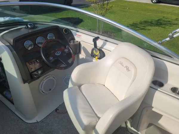 Slide: The Image of Sea Ray 210 Sundeck 2008 - 5