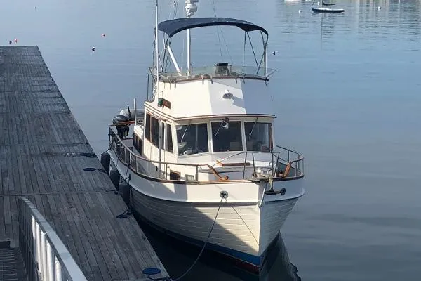 Slide: The Image of Grand Banks 36 Classic 1986 - 2