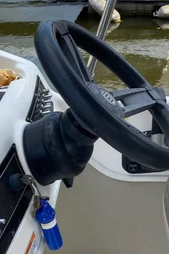 Slide: The Image of Bayliner XR7 2016 - 11