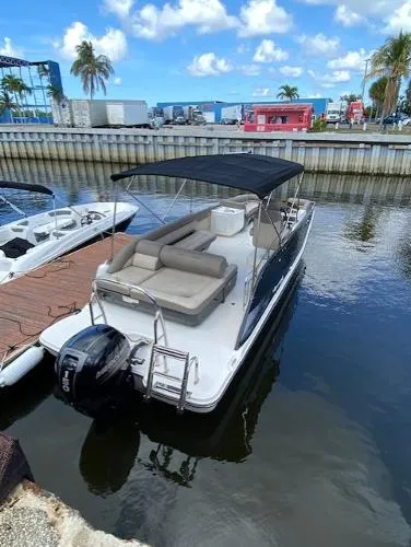 Slide: The Image of Bayliner XR7 2016 - 3