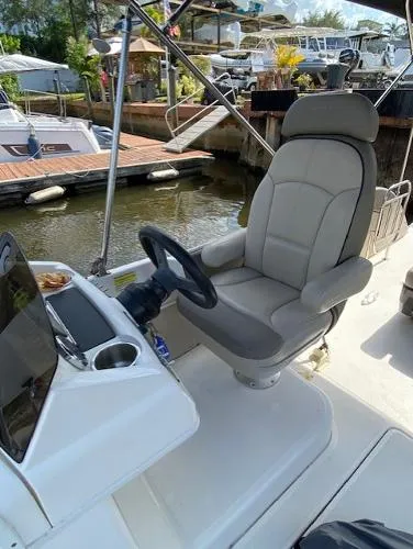 Slide: The Image of Bayliner XR7 2016 - 5