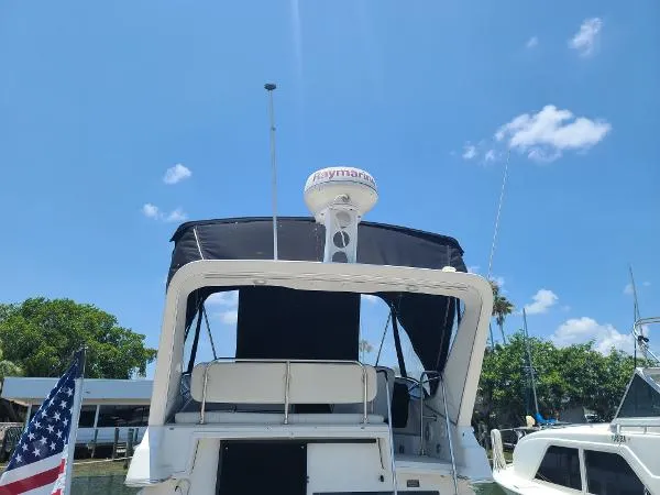 Slide: The Image of Bayliner 3258 Ciera Command Bridge DX 2000 - 4