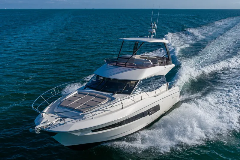 Slide: The Image of Prestige 460 2019 - 0