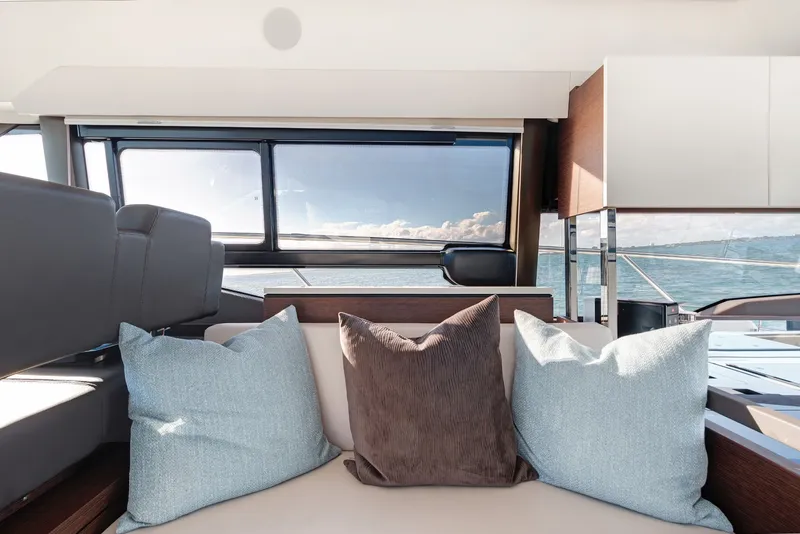 Slide: The Image of Prestige 460 2019 - 11