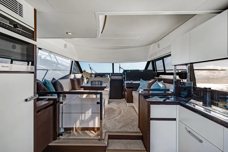 Slide: The Image of Prestige 460 2019 - 7