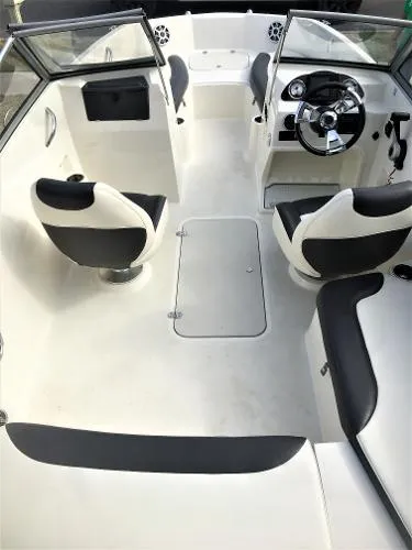 Slide: The Image of Stingray 191DC 2017 - 10