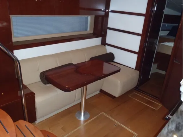 Slide: The Image of Sea Ray 450 Sun Dancer 2012 - 8