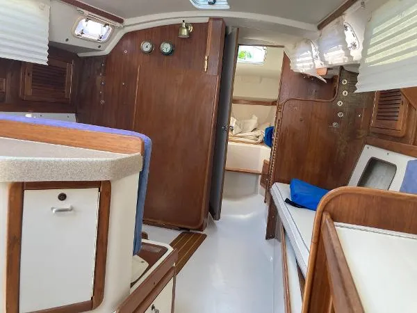 Slide: The Image of Catalina 30 Mk III 1996 - 9