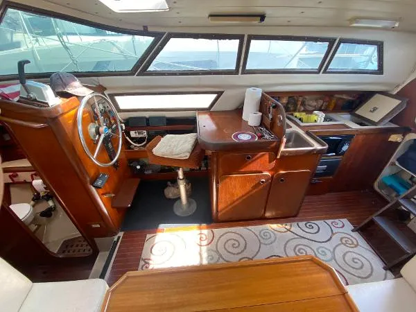 Slide: The Image of Beneteau Evasion 34 1984 - 6