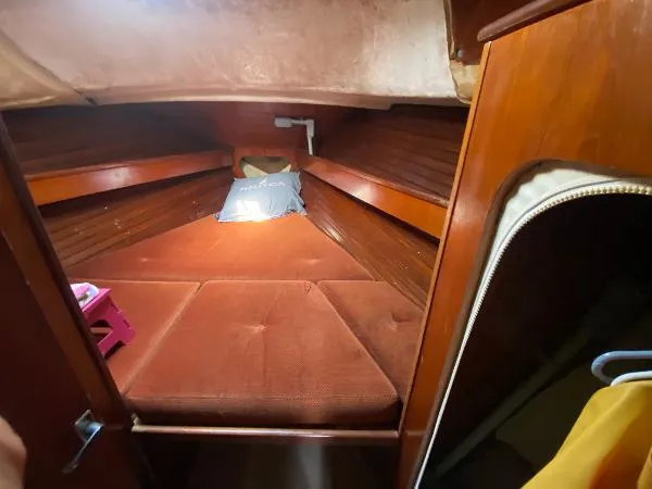 Slide: The Image of Beneteau Evasion 34 1984 - 8