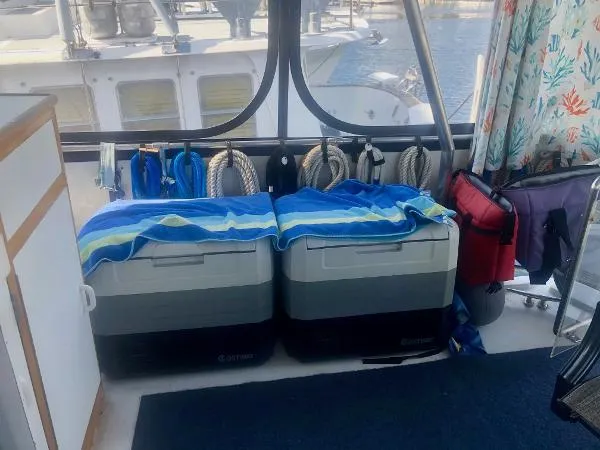 Slide: The Image of Jefferson 42 Sundeck Motor Yacht 1990 - 8