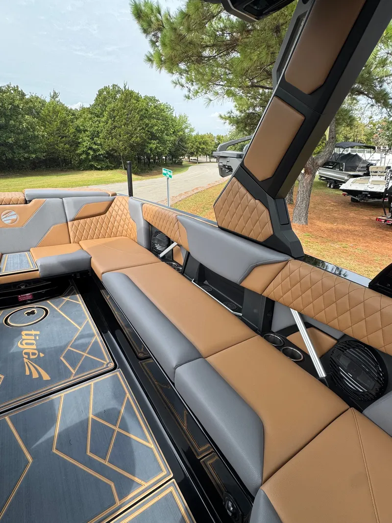 Slide: The Image of Tigé Z5 2026 - 5