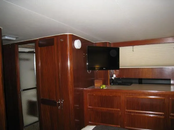 Slide: The Image of Hatteras 53 Motor Yacht ED STABILIZED 1984 - 10