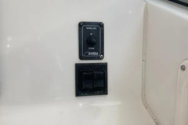 Slide: The Image of Boston Whaler 255 Conquest 2007 - 10