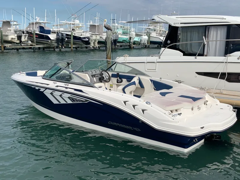 Slide: The Image of Chaparral 21 Sport H2O 2014 - 3