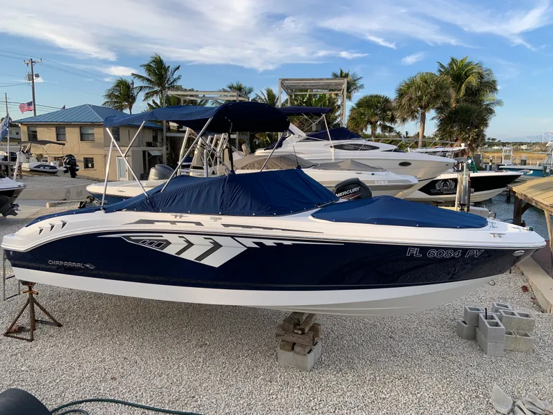 Slide: The Image of Chaparral 21 Sport H2O 2014 - 9