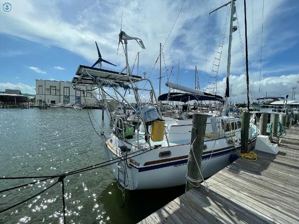 Slide: The Image of Gulfstar 47 Sailmaster 1979 - 6