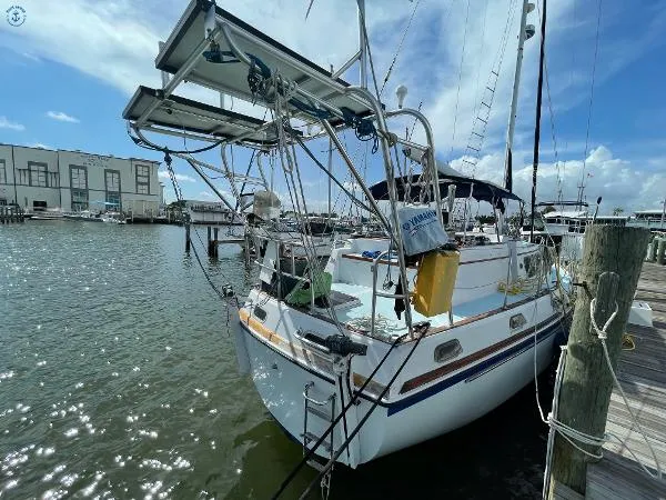 Slide: The Image of Gulfstar 47 Sailmaster 1979 - 7