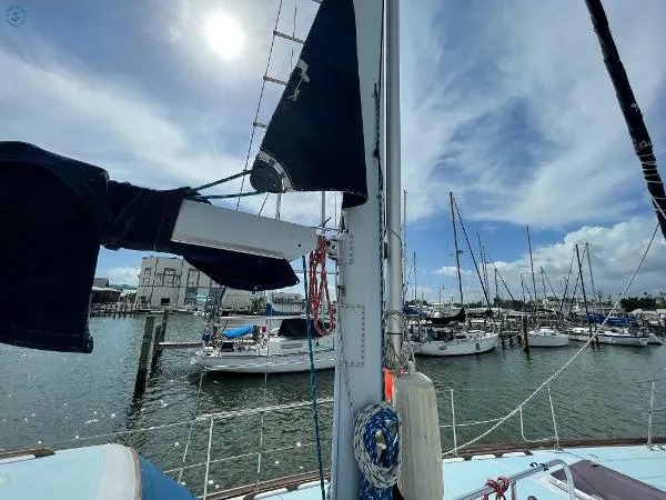 Slide: The Image of Gulfstar 47 Sailmaster 1979 - 9