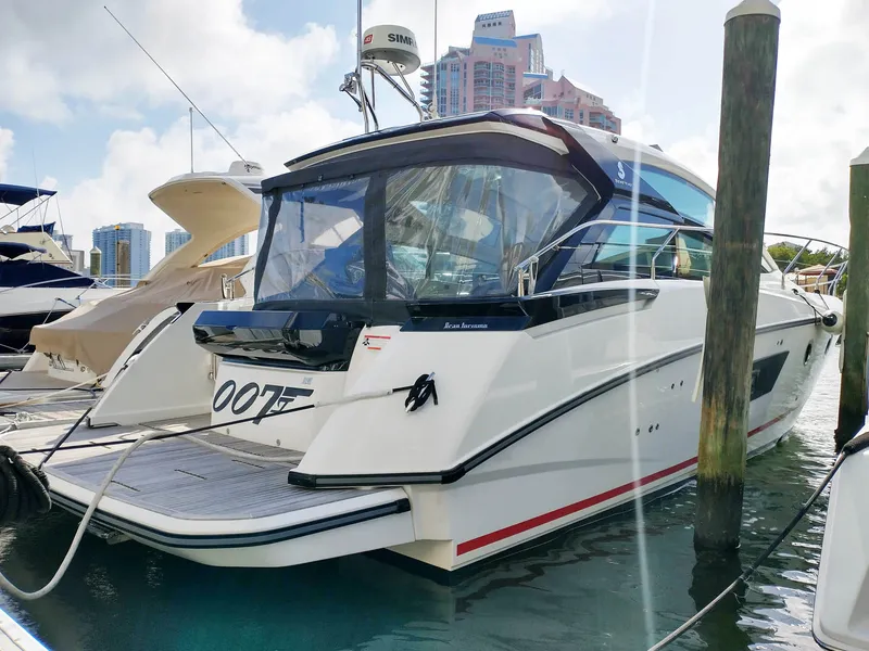 Slide: The Image of Beneteau GT-40, Grand Turismo 40 2019 - 0