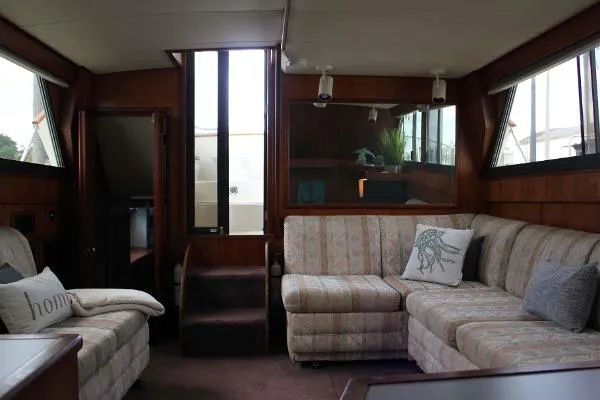 Slide: The Image of Viking 44 Double Cabin 1986 - 2