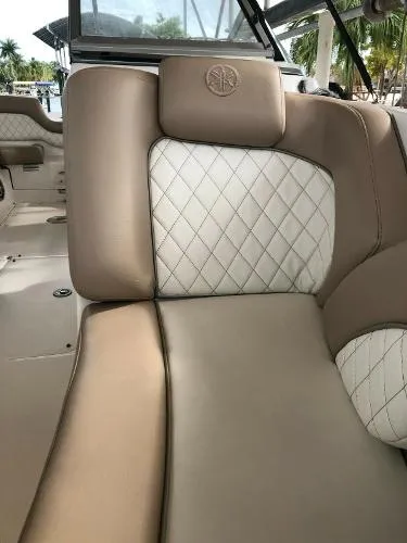 Slide: The Image of Yamaha 232 Limited 2008 - 8