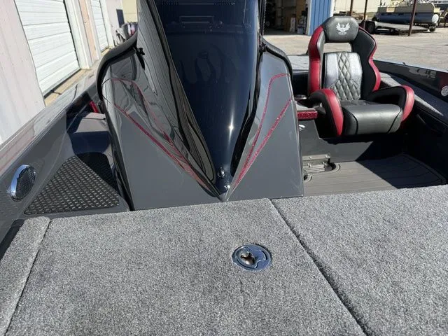 Slide: The Image of Phoenix Bass Boat 921 Elite X 2026 - 14