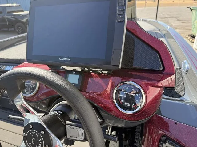 Slide: The Image of Phoenix Bass Boat 921 Elite X 2026 - 18