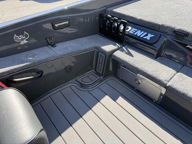 Slide: The Image of Phoenix Bass Boat 921 Elite X 2026 - 20