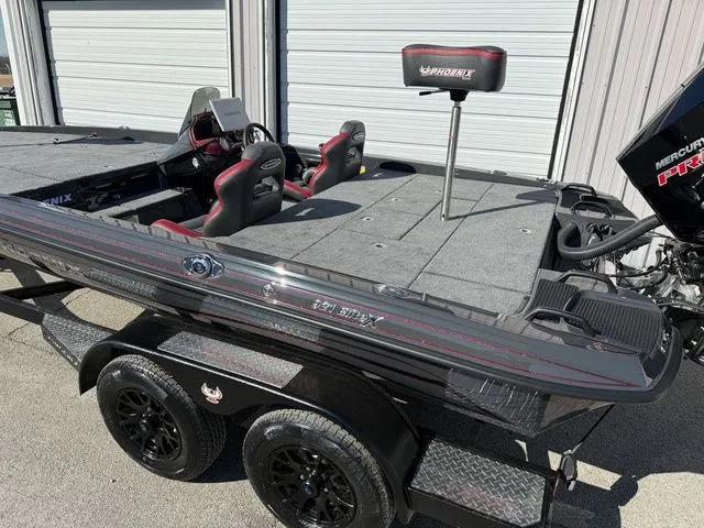 Slide: The Image of Phoenix Bass Boat 921 Elite X 2026 - 7