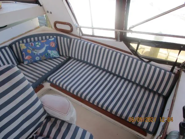 Slide: The Image of President Tri-cabin trawler 1984 - 3