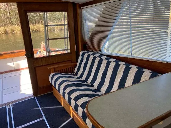 Slide: The Image of Chris-Craft Corinthian 1967 - 6