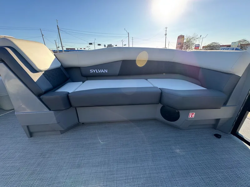 Slide: The Image of Sylvan R22 LZ DH 2026 - 15