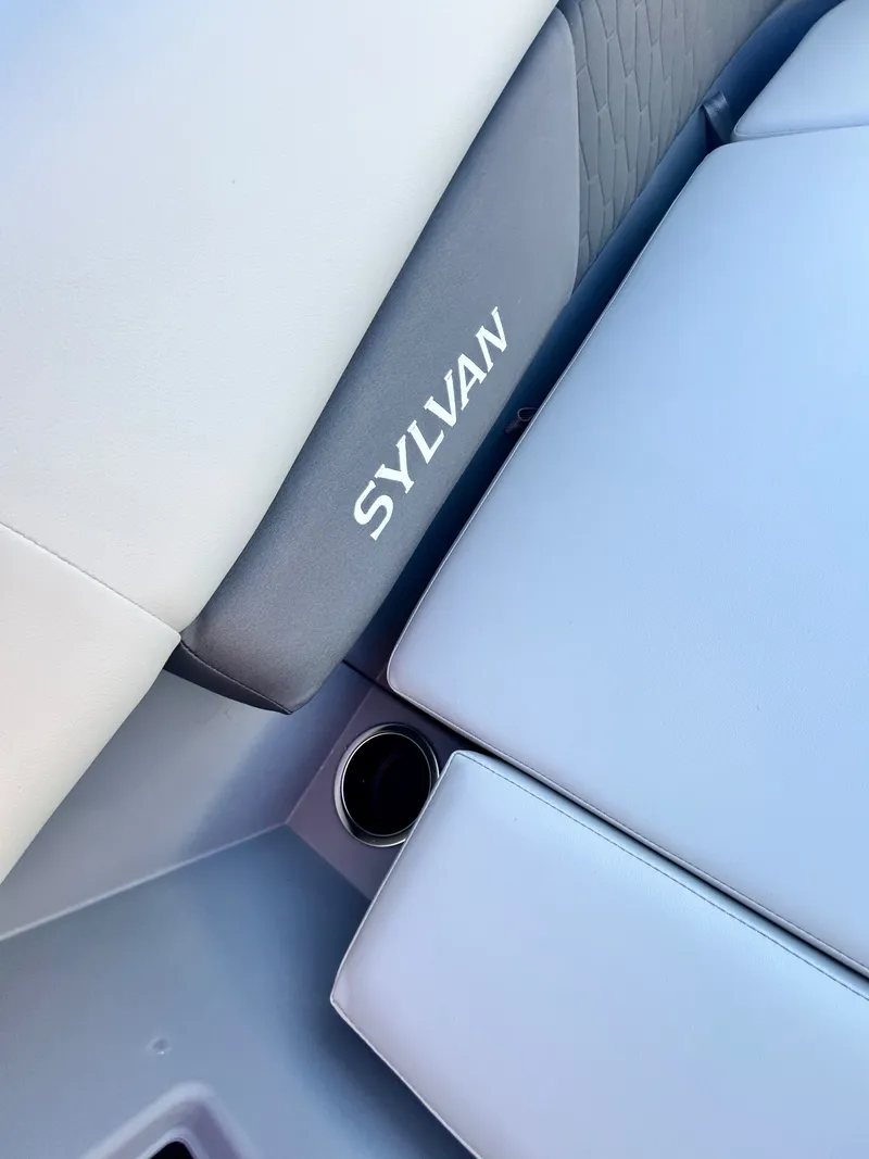 Slide: The Image of Sylvan R22 LZ DH 2026 - 35