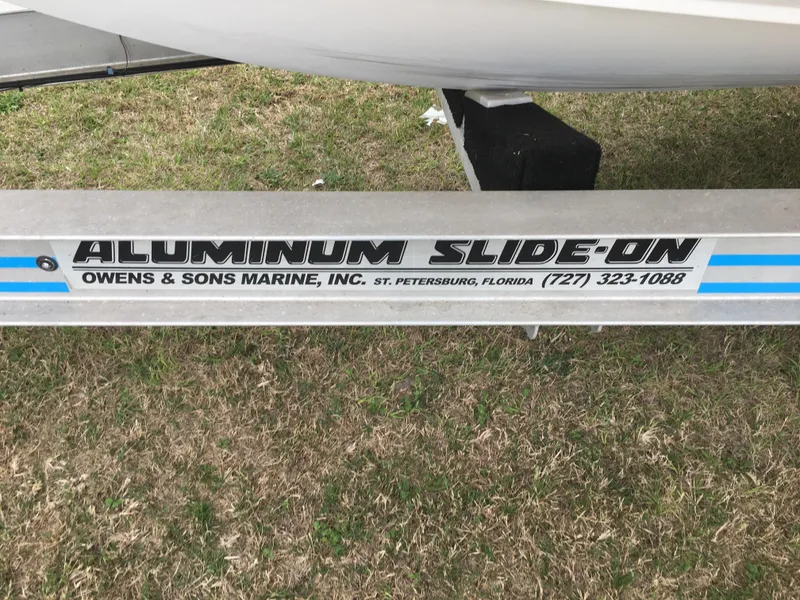 Slide: The Image of Everglades 325 Center Console 2012 - 0