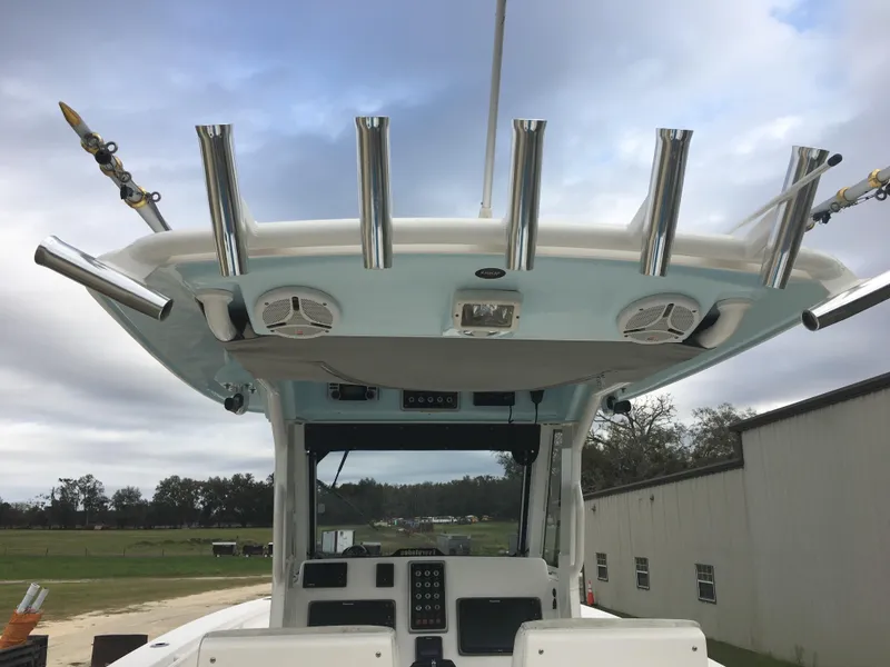Slide: The Image of Everglades 325 Center Console 2012 - 7
