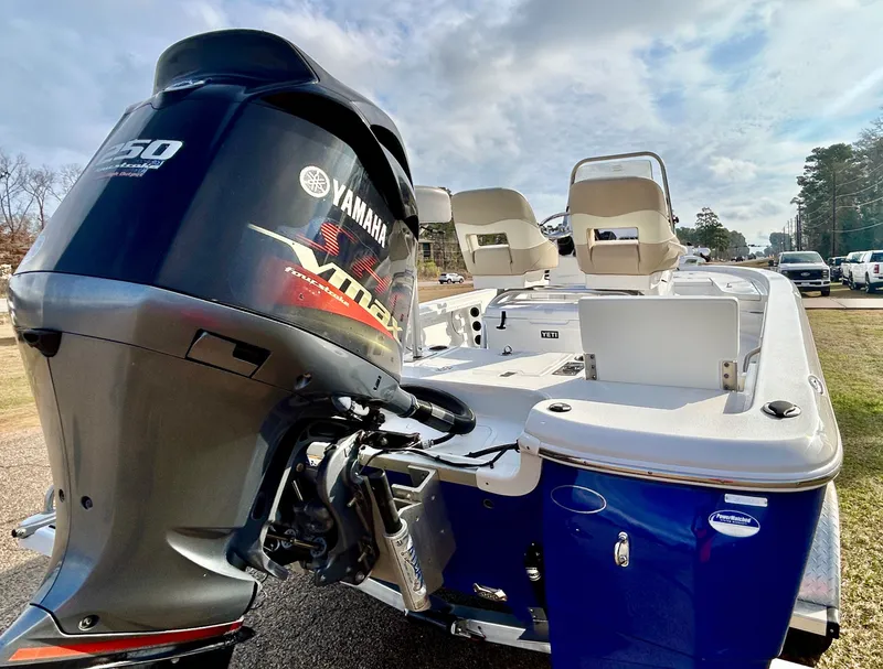 Slide: The Image of NauticStar 224 XTS/CC 2016 - 10